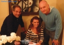 Nadine_Coyle_signing_a_publishing_contract_with_EMI_New_York_Oct_09.jpg