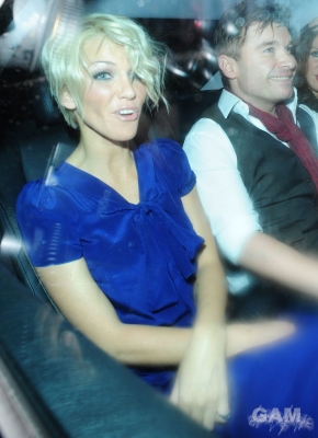 Sarah_Harding_arriving_at_club_Kanaloa_101109_53.jpg
