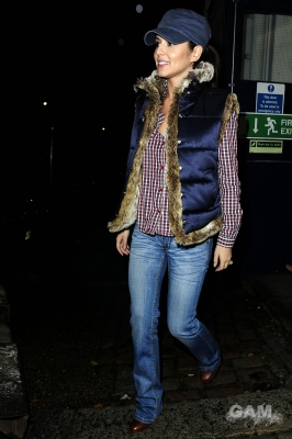 Cheryl_leave_BBC_studios_Maida_Vale_11_11_09_2.jpg