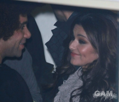 Cheryl_Cole_leaving_XFactor_Studios_151109_22.jpg