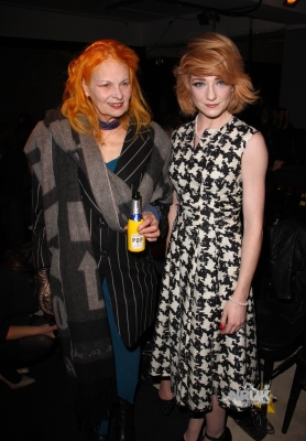 Nicola_Roberts_attends_Westwoods_Anglomania_Catwalk_Show_161109_9.jpg