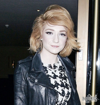 Nicola_Roberts_outside_the_Mayfair_hotel_161109_22.jpg