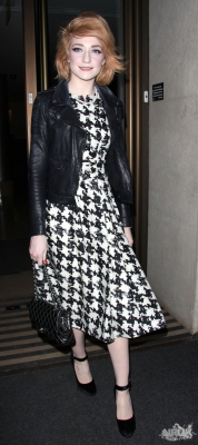 Nicola_Roberts_outside_the_Mayfair_hotel_161109_33.jpg