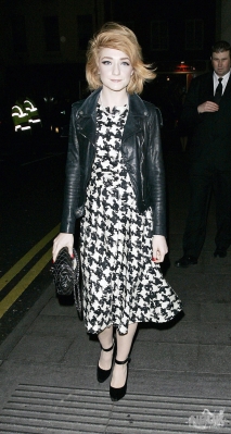 Nicola_Roberts_outside_the_Mayfair_hotel_161109_45.jpg