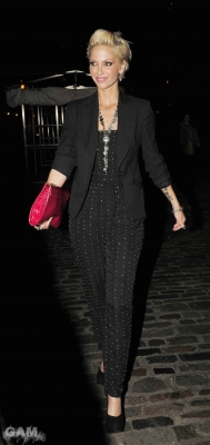 Sarah_Harding_and_Tom_Crane_at_Gilgamesh_171109_4.jpg