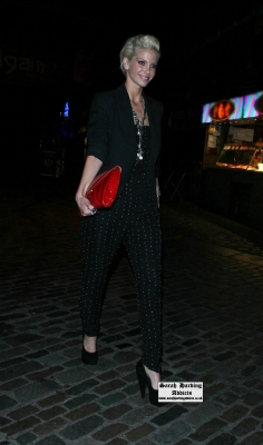 Sarah_Harding_and_Tommy_Crane_at_Gilgamesh_17_11_09_281129.jpg