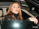 Kimberley_Walsh_arrives_at_the_Fountain_studios_201109_22.jpg