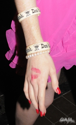 Cheryl_and_Ashley_Cole_at_Kanaloa_Nightclub_211109_373.jpg