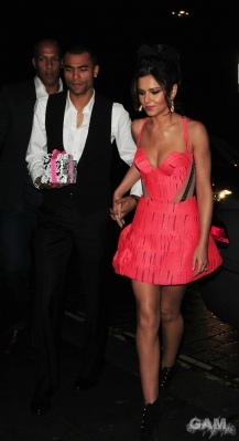 Cheryl_and_Ashley_Cole_at_Kanaloa_Nightclub_211109_62.jpg