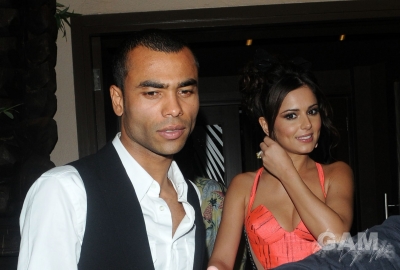 Cheryl_and_Ashley_Cole_at_Kanaloa_Nightclub_211109_79.jpg