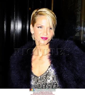 Sarah_Harding_Arrives_at_the_Make_A_Wish_Ball_281109_1.jpg