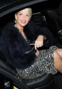 Sarah_and_Nicola_arrive_back_at_their_hotel_281109_13.jpg