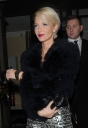 Sarah_and_Nicola_arrive_back_at_their_hotel_281109_14.jpg