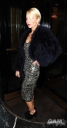 Sarah_and_Nicola_arrive_back_at_their_hotel_281109_31.jpg