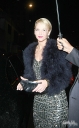 Sarah_and_Nicola_arrive_back_at_their_hotel_281109_42.jpg