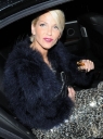 Sarah_and_Nicola_arrive_back_at_their_hotel_281109_8.jpg
