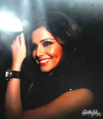 Cheryl_Cole_at_Les_Ambassadeurs_in_Mayfair_3_12_09_37.jpg